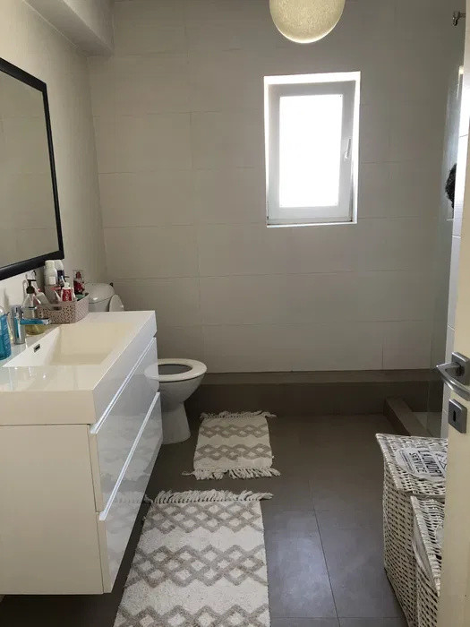 Apartament cu 2 camere, 64 mp, balcon, zona Muzeul Apei