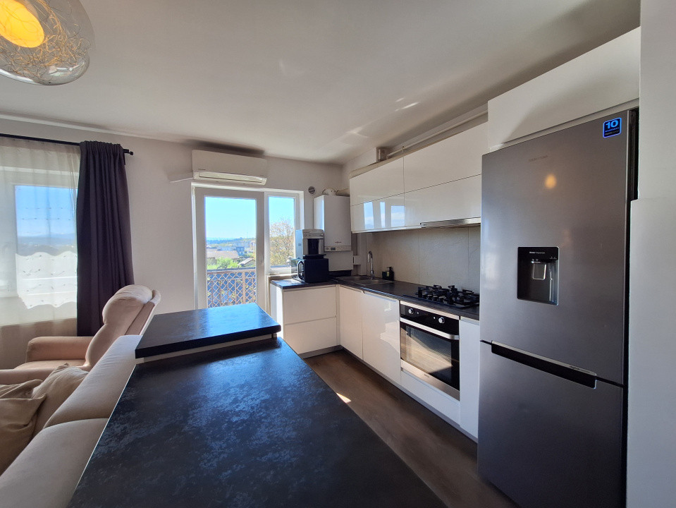 Apartament cu 2 camere, 64 mp, balcon, zona Muzeul Apei