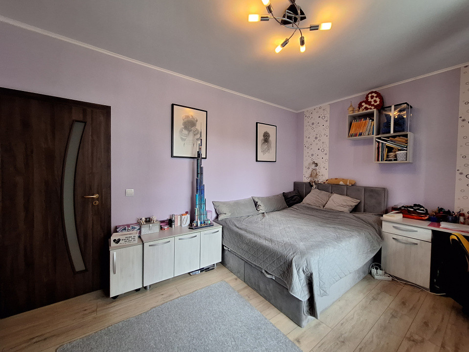 Apartament cu 3 camere, 74 mp, parcare, zona Eroilor
