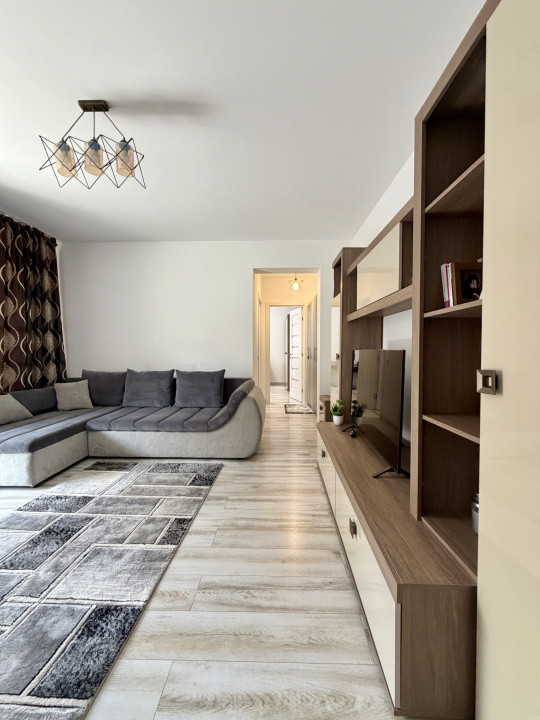 Apartament de 53 mp utili,parcare  , etaj 1,bloc nou, zona Eroilor