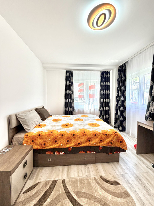 Apartament de 53 mp utili,parcare  , etaj 1,bloc nou, zona Eroilor