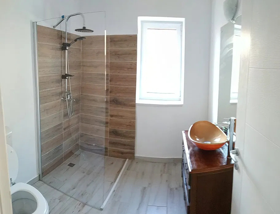 Apartament cu 2 camere, 50 mp, balcon, strada Cetatii