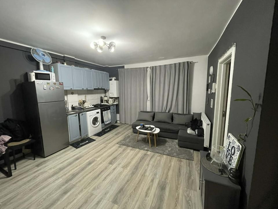 Apartament 2 camere, semidecomandate, 35 mp, zona Teilor 