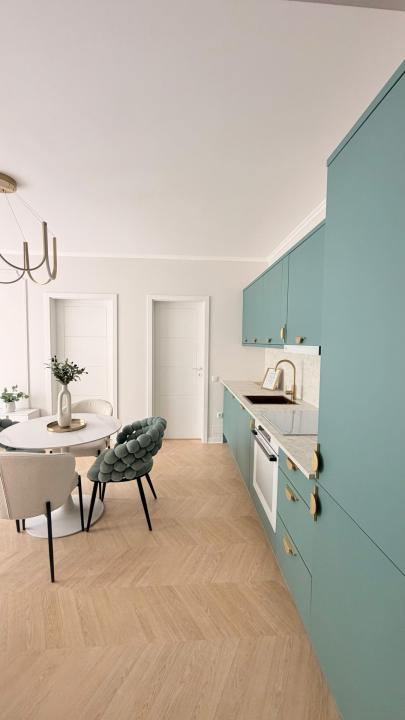 Apartament cu 3 camere la cheie,bloc nou, etaj intermediar,zona Terra