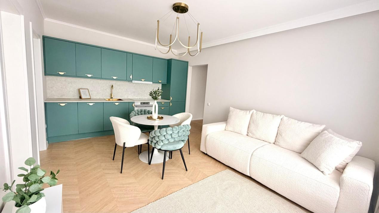 Apartament cu 3 camere la cheie,bloc nou, etaj intermediar,zona Terra