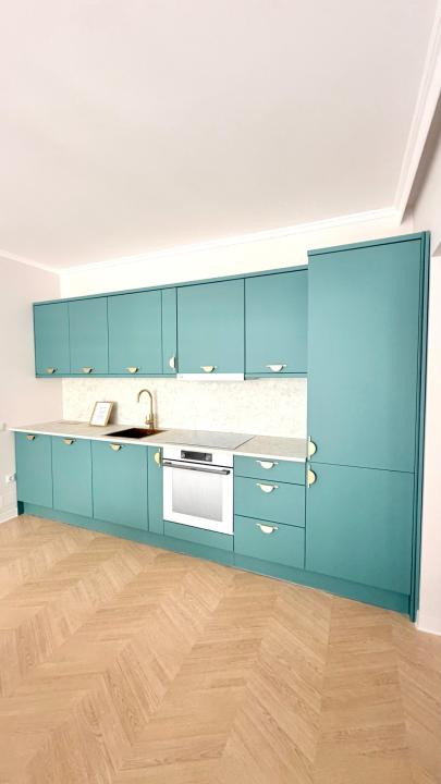 Apartament cu 3 camere la cheie,bloc nou, etaj intermediar,zona Terra
