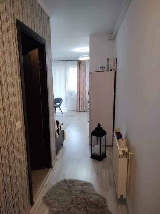 Apartament cu 2 camere,etaj intermediar, zona Atelierul de Pizza