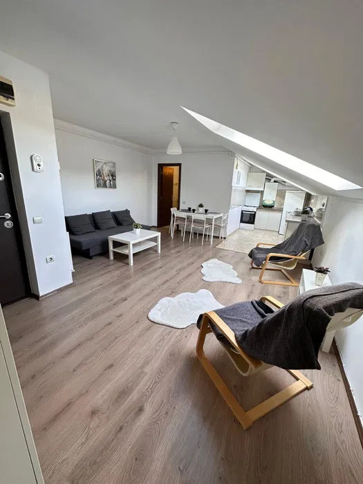 Apartament cu 2 camere, 56 mp, parcare, zona Florilor