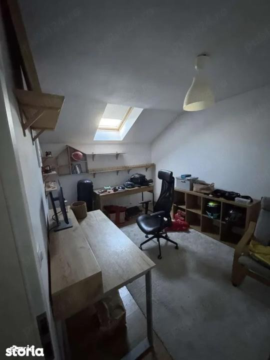 Apartament cu 3 camere, 67 mp, balcon, zona Terra