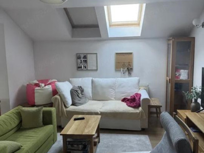 Apartament cu 3 camere, 67 mp, balcon, zona Terra