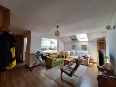 Apartament cu 3 camere, 67 mp, balcon, zona Terra