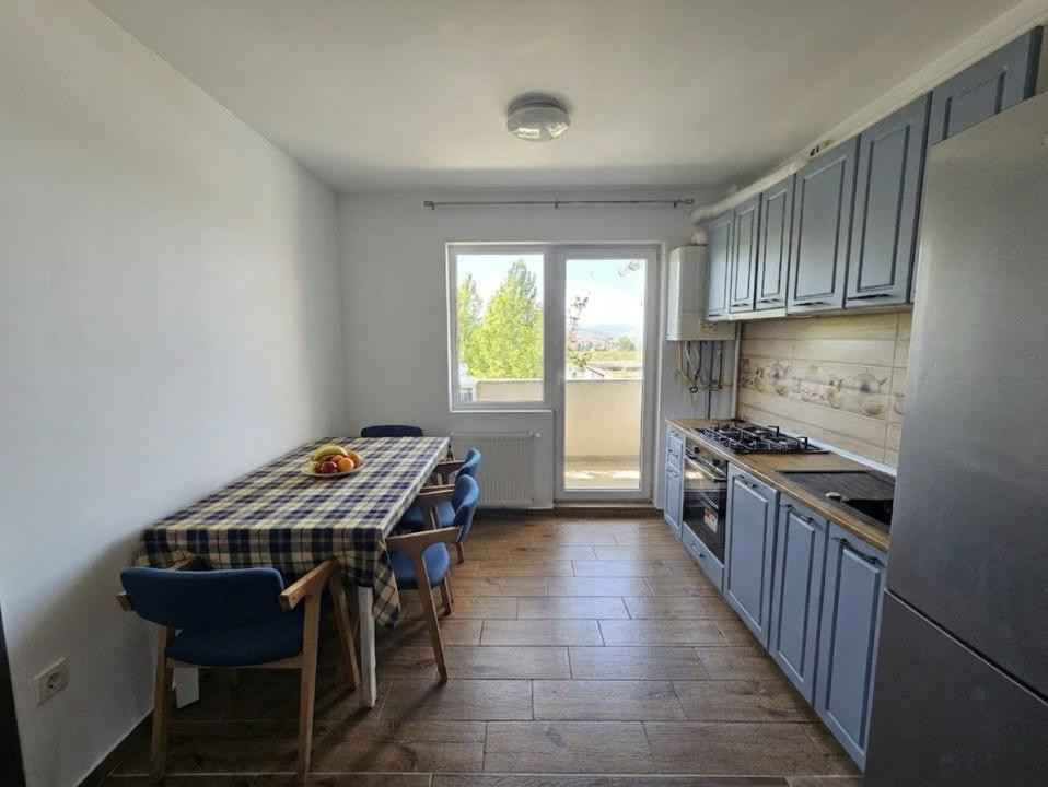 Apartament 2 camere mobilat, 55 mp, decomandat, etaj intermediar, zona BMW