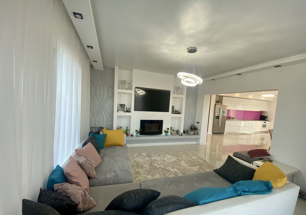 Casa idividuala , 160 mp utili + teren de 950 mp , Tauti