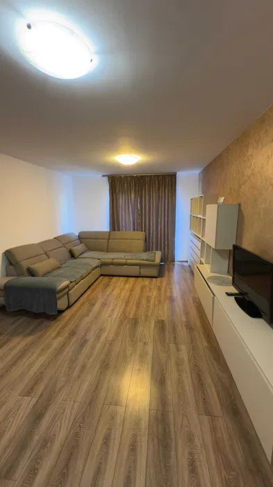 Apartament cu 2 camere, 56 mp, balcon, zona Terra
