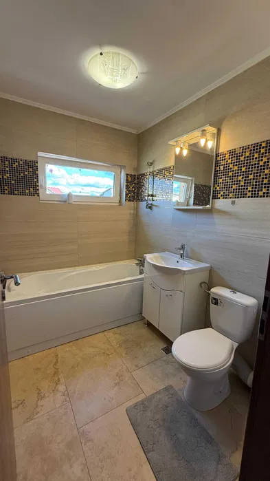 Apartament cu 2 camere, 56 mp, balcon, zona Terra