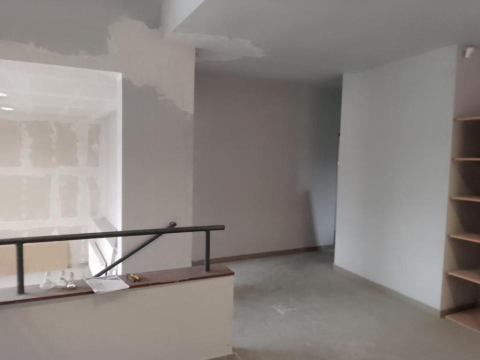 Spatiu comercial de inchiriat, 160mp, zona Campului 