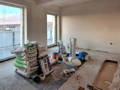 Apartament 2 camere 53mp+terasa 25mp, parcare, etaj intermediar, Corneliu Coposu