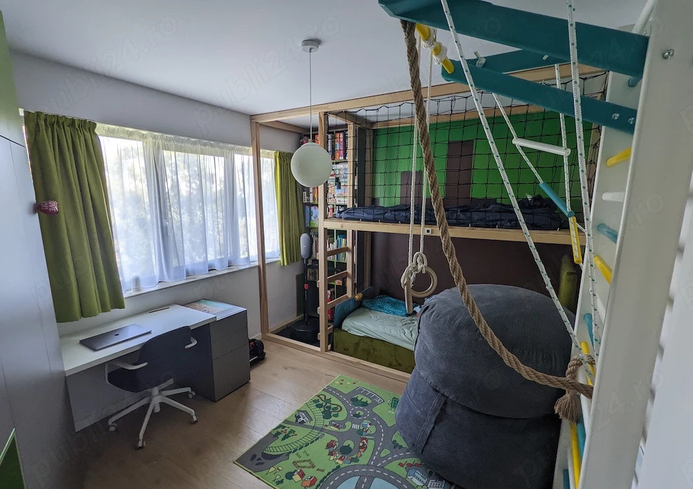 Duplex la cheie cu 4 camere, 137 mp plus 258 mp teren, parcare, zona Macesului