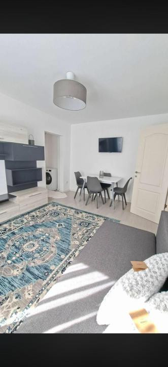 APARTAMENT CU 2 CAMERE,RECENT RENOVAT, ZONA MANASTUR