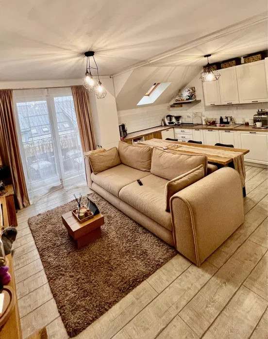 Apartament cu 3 camere, 70 mp, 2 balcoane, Baciu