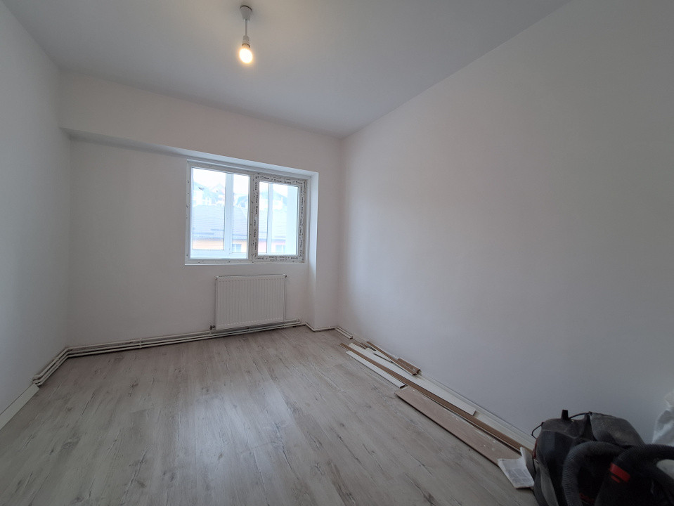 Apartament cu 3 camere, etajul 1, 63 mp, balcon, Baciu
