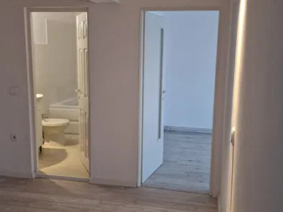 Apartament cu 3 camere, etajul 1, 63 mp, balcon, Baciu