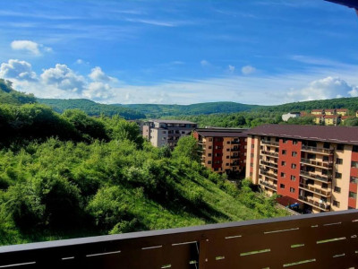 Apartament 3 camere, 80 mp, la prima inchiriere cu un view superb, Florești