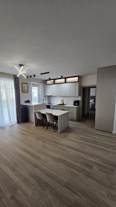 Apartament modern, suprafata utila 75 mp + 82mp terasa, cu 2 locuri  de parcare 