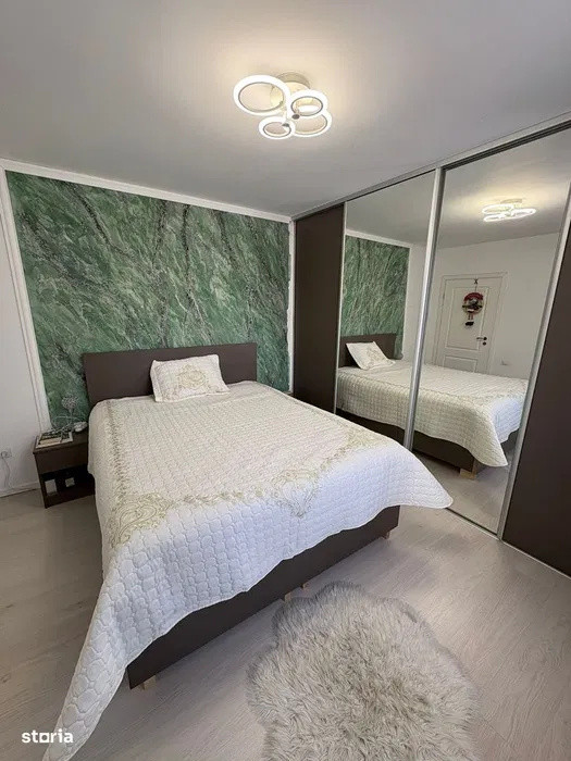 Casa finisata cu 5 camere, 120 mp cu 400 mp teren, parcare, zona Semicentrala
