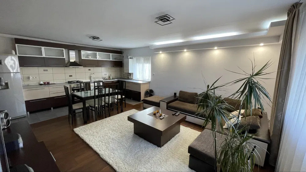 Apartament cu 2 camere, 60 mp, parcare, zona Dumitru Mocanu