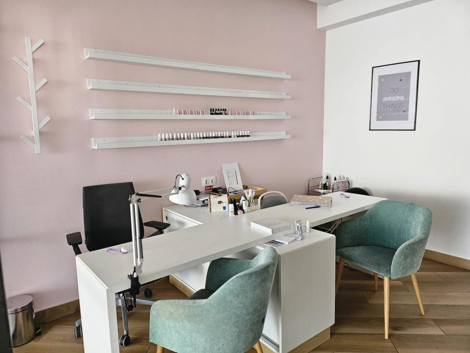 Business la Cheie , Salon de infrumusetare , Zona Calea Turzii