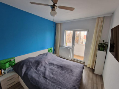 Apartament decomandat, 3 camere, 70mp, in Piata Zorilor