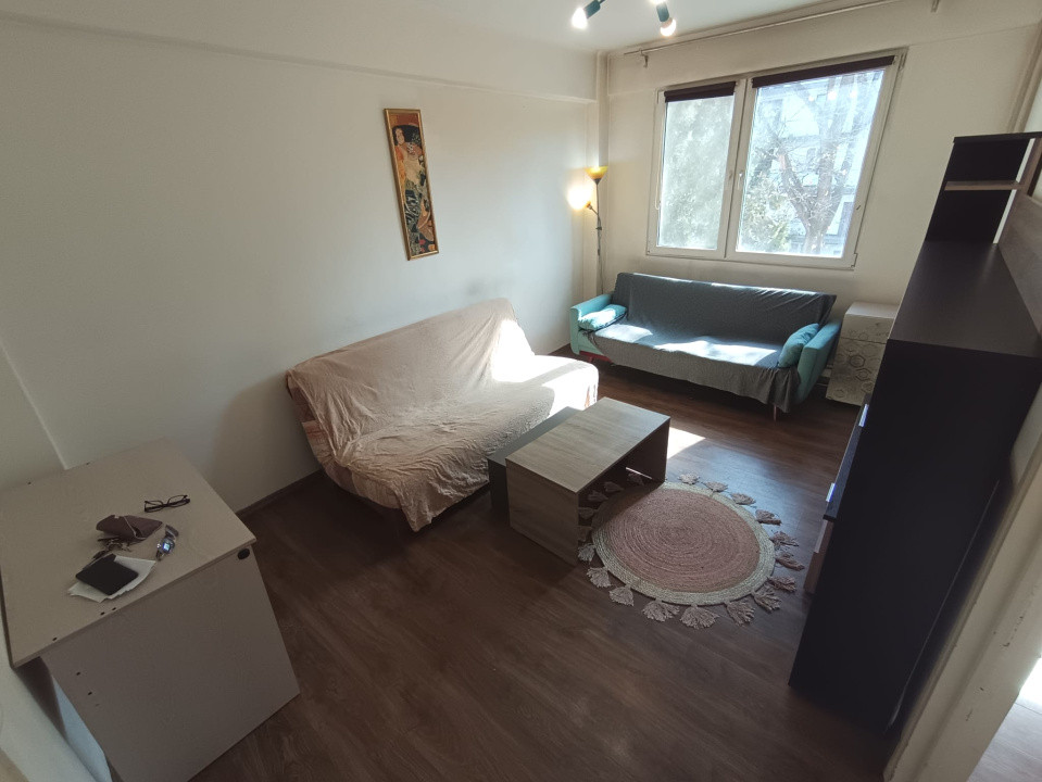 Apartament 2 camere, 44mp, etaj intermediar, zona Facultatii de Litere