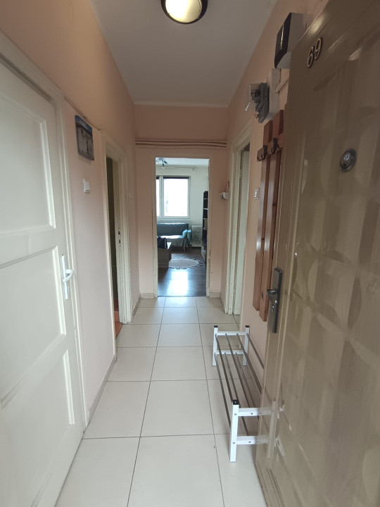 Apartament 2 camere, 44mp, etaj intermediar, zona Facultatii de Litere