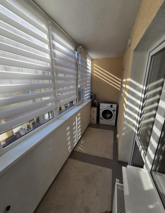 Apartament cu 2 camere, parcare, zona Academiei De Muzica