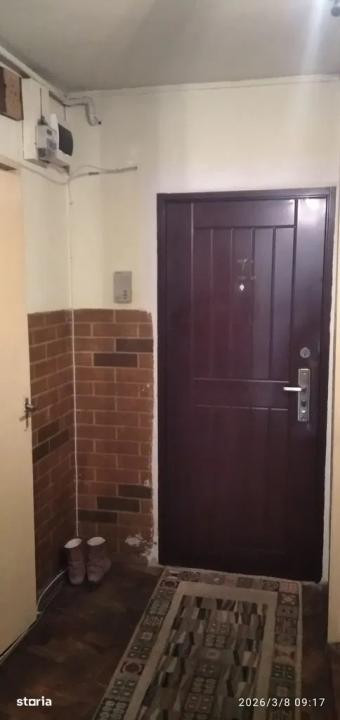 Apartament cu 4 camere, decomandat, 2 balcoane, strada Primaverii