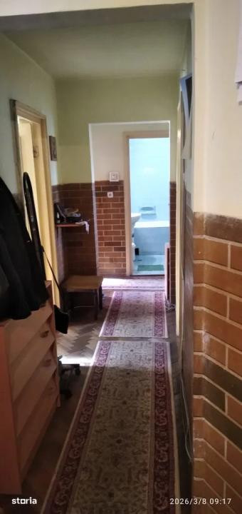 Apartament cu 4 camere, decomandat, 2 balcoane, strada Primaverii