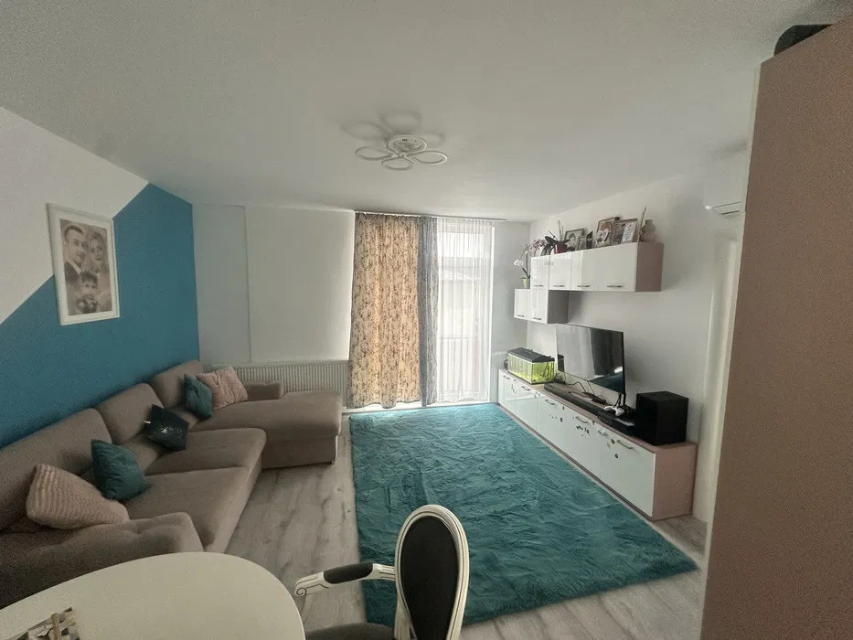 Apartament cu 3 camere, 71 mp, parcare, Baciu