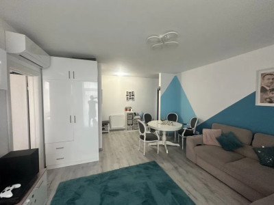 Apartament cu 3 camere, 71 mp, balcon, Baciu