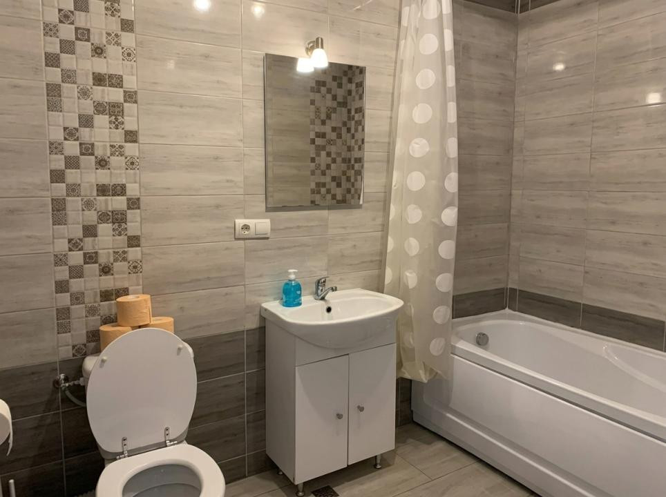 Apartament 2 camere, 40mp, etaj intermediar, parcare, zona Piata 1 Mai