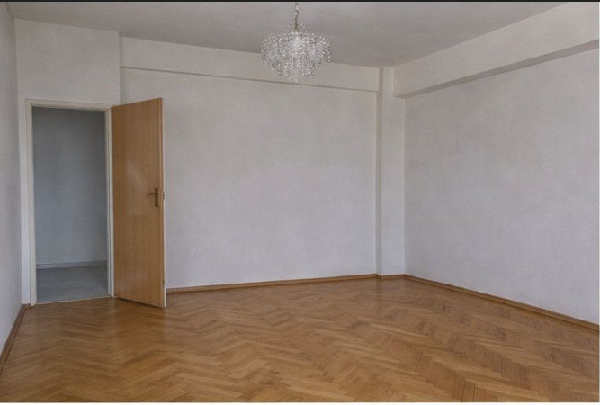 Apartament cu 2 camere, 65 mp, etaj intemediar,zona Calea Floresti