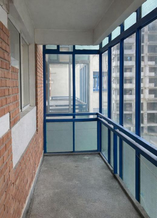 Apartament cu 2 camere, 65 mp, etaj intemediar,zona Calea Floresti