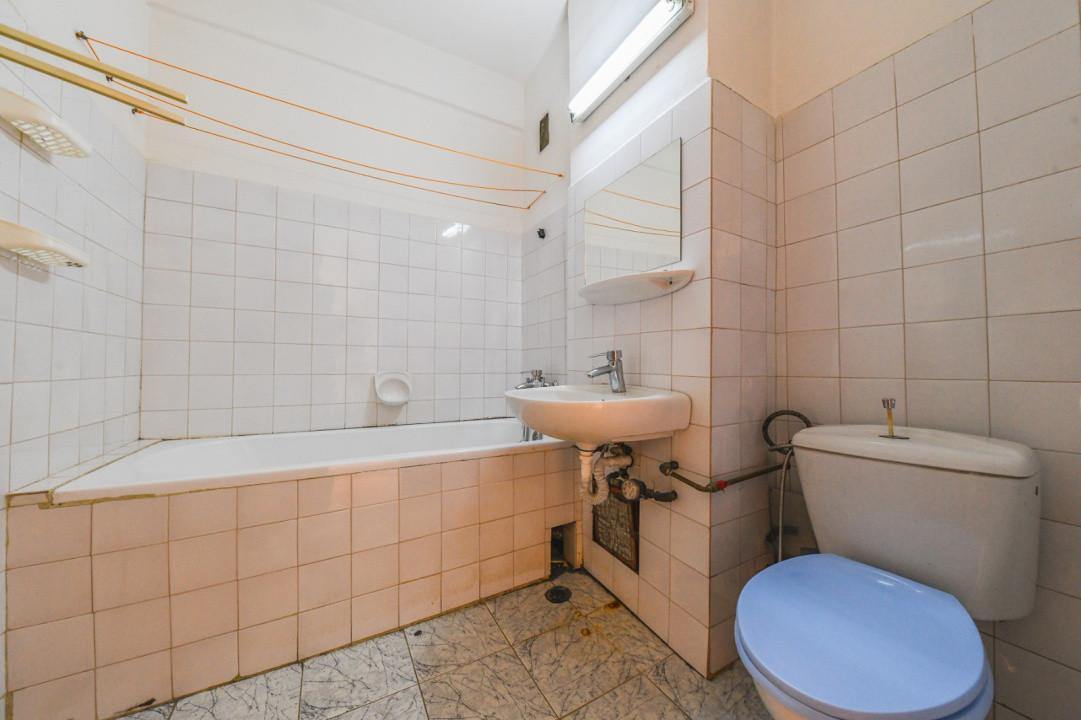 Apartament cu 2 camere, 65 mp, etaj intemediar,zona Calea Floresti