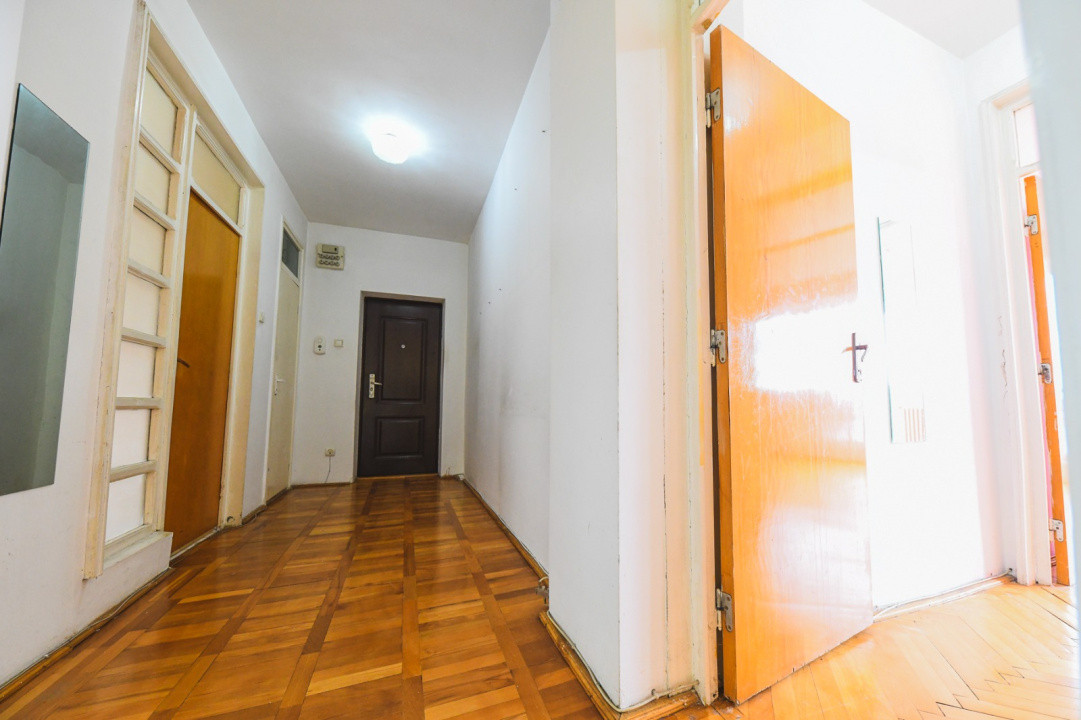 Apartament cu 2 camere, 65 mp, etaj intemediar,zona Calea Floresti