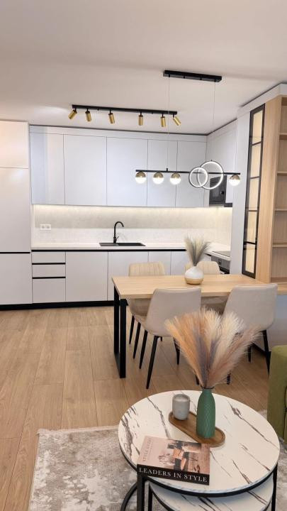 Apartament superfinisat la cheie,2 camere,etaj intermediar,bloc 2025