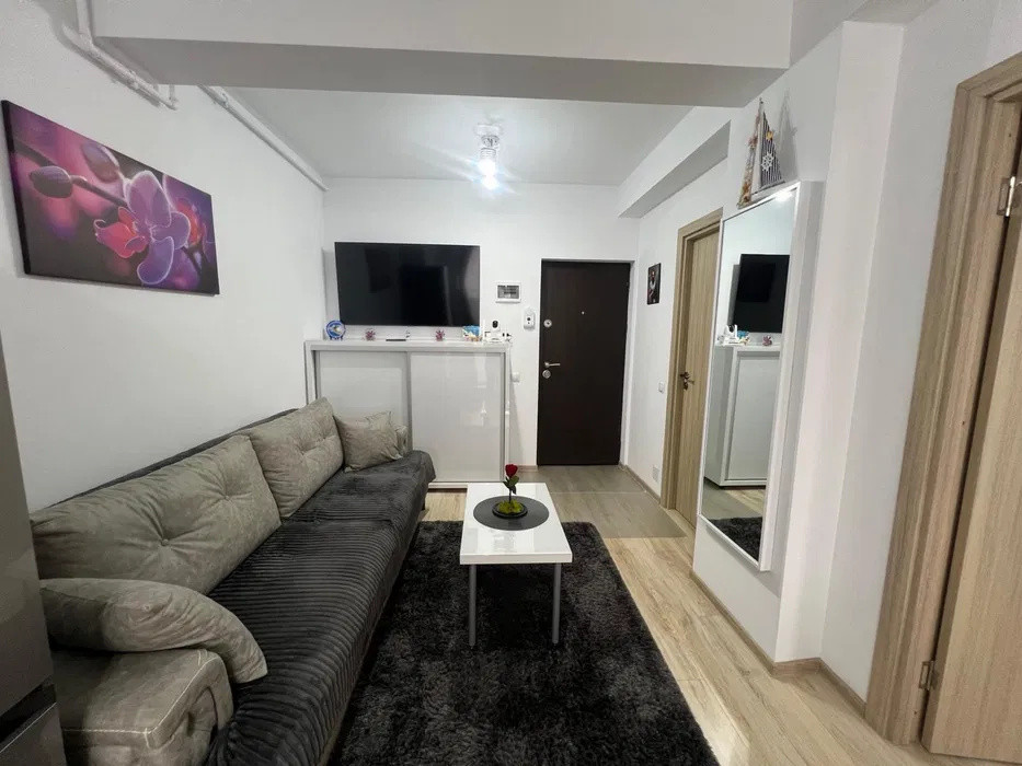 Apartament cu 2 camere, 40 mp, balcon, zona Terra