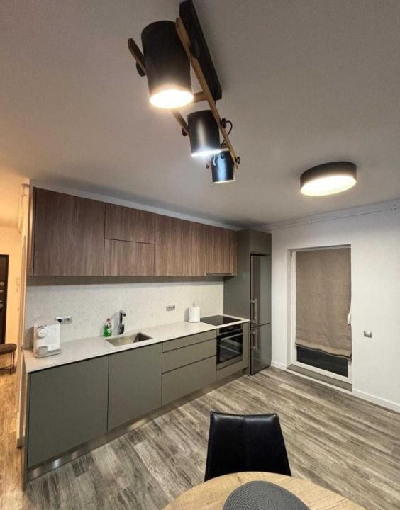 Apartament modern, 3 camere, 53 mp, etaj intermediar, parcare,Zona Mihai Romanul