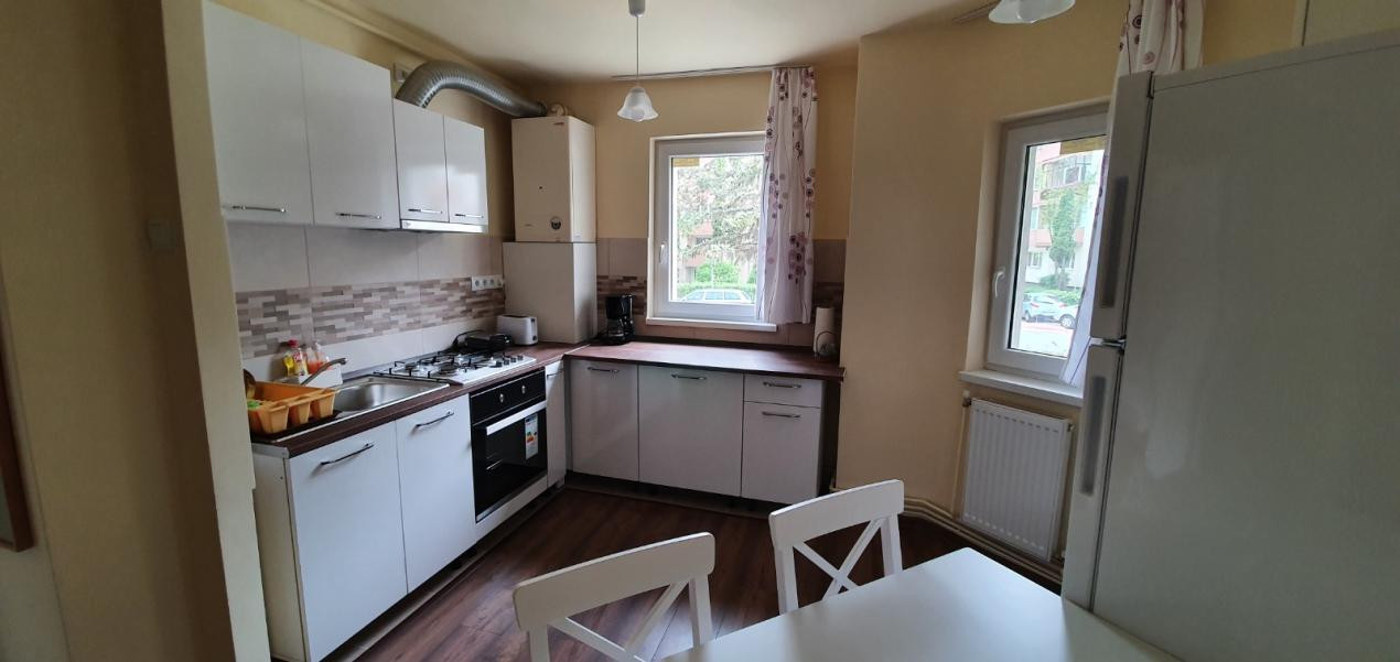 Apartament 2 camere decomandate, renovat recent, zona Hotel Premier Grigorescu