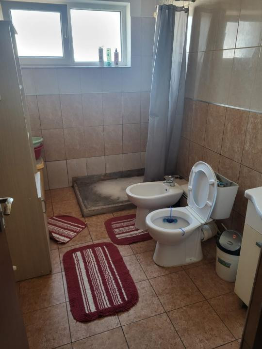 Apartament cu 3 camere zona Eroilor 