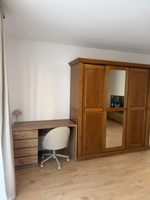 Apartament finisat modern, parcare, zona Eroilor